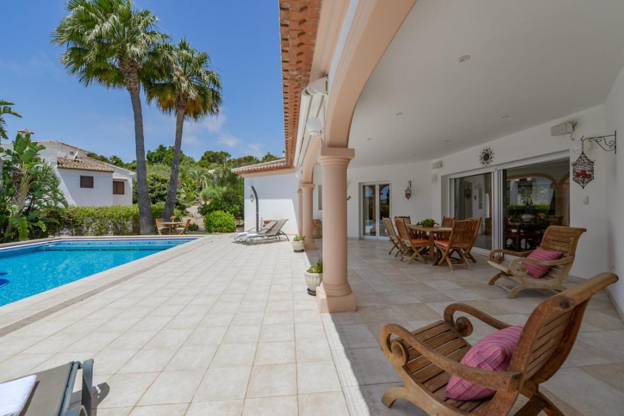 Villas Guzman - Acacias Бениса Екстериор снимка